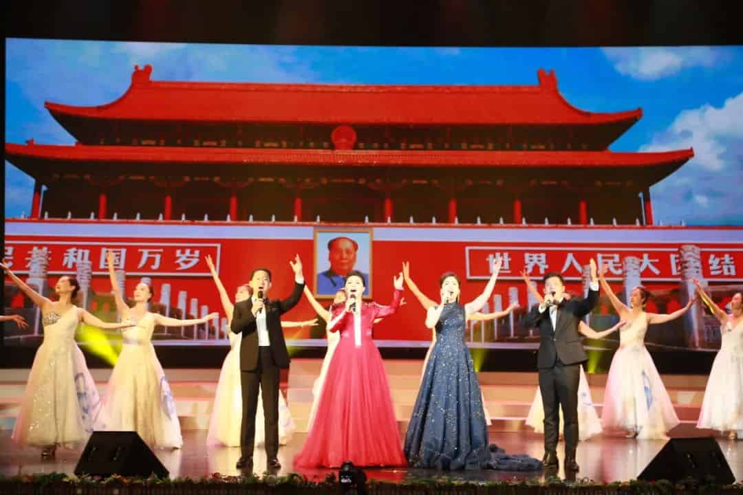 青岛市歌舞剧院 图片
