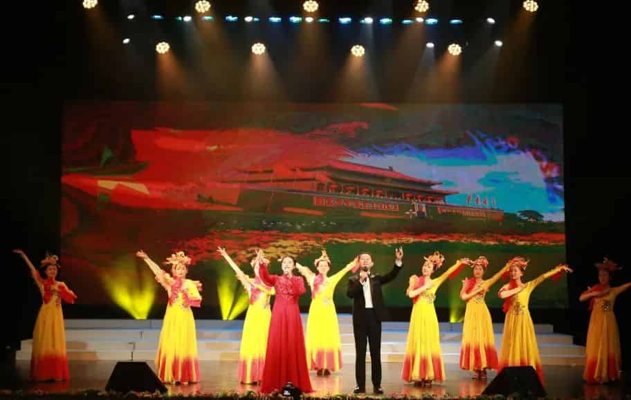 青岛市歌舞剧院 图片