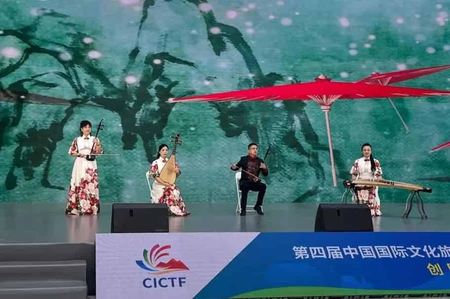 青岛市歌舞剧院 图片