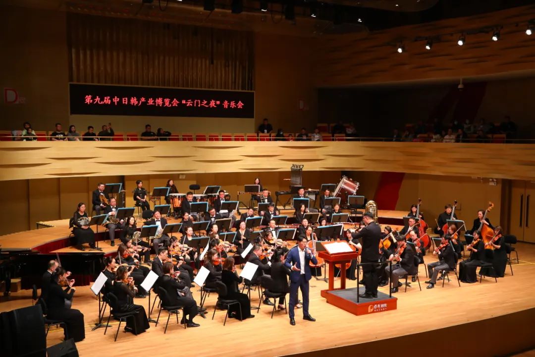 青岛市歌舞剧院 图片
