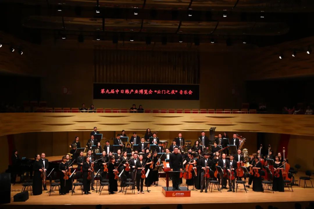 青岛市歌舞剧院 图片