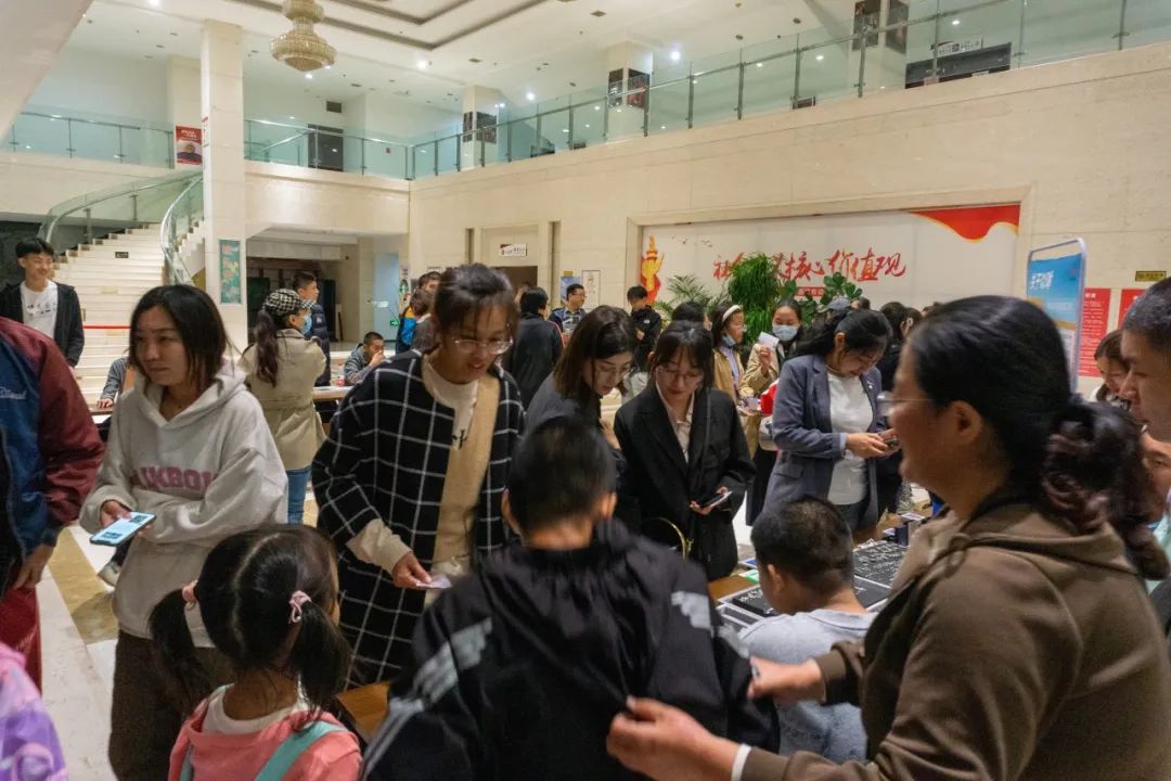 青岛市歌舞剧院 图片